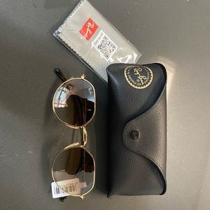 Brand new Ray Ban women’s aviator sunglasses